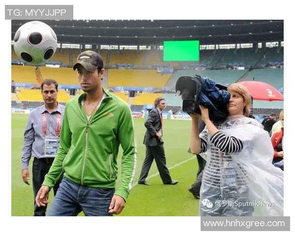 足球明星肥胖变化对比图集展现运动员的身材转变与健康挑战