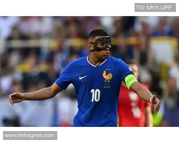 带皮的足球明星揭秘他们的真实生活与场外故事