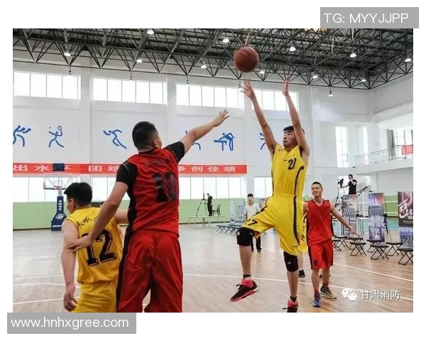 武汉篮球队的比赛节奏解析与球队发展趋势探讨