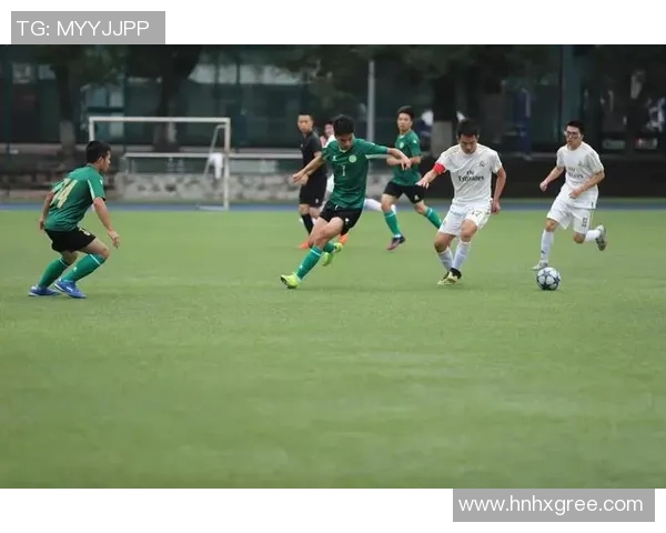 重庆足球队的比赛经验分析与发展策略探讨 重庆足球队的比赛经验分析与发展策略探讨